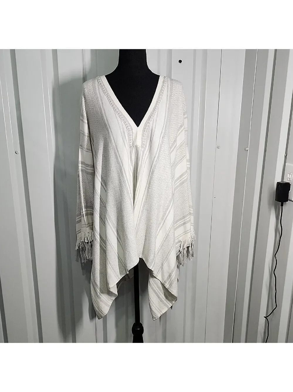 Minnie Rose Womens Cotton Cashmere Shawl Poncho Gray Off White Striped One Size